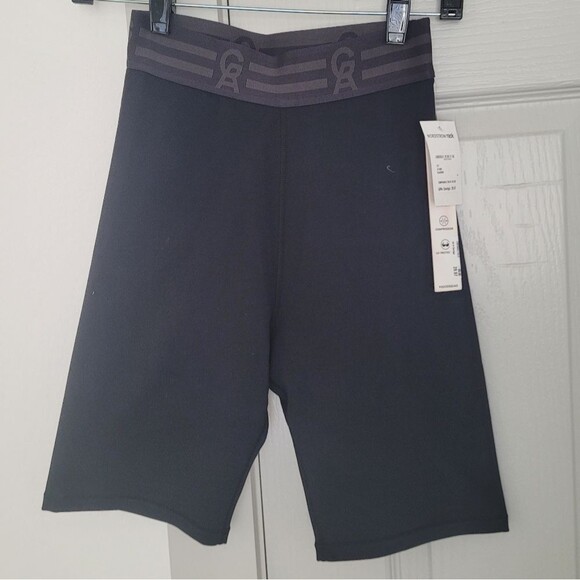 Good American Black Athletic Shorts Size 1 - Picture 1 of 3